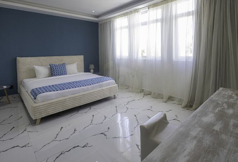 O Beach Boutique Studios