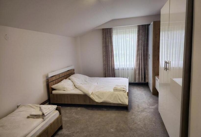 پانسیون Guest House Star Gate