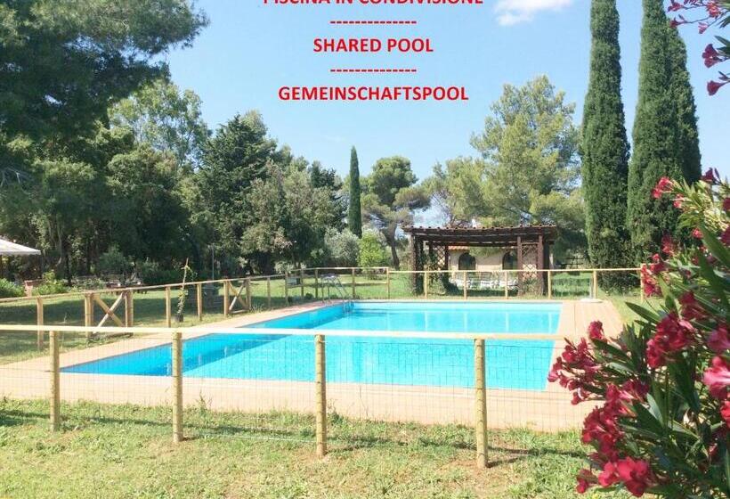 پانسیون Relais Casale Il Poggetto Villa Paola