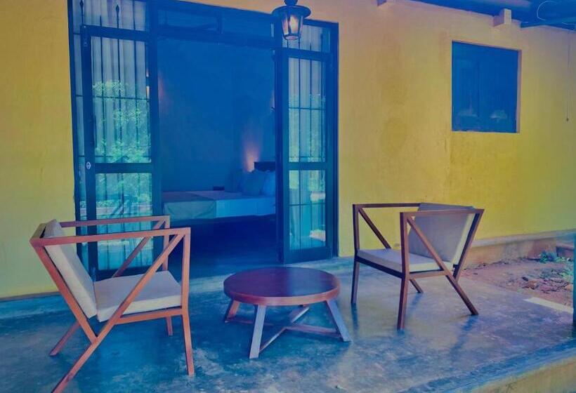 Bed and Breakfast Runaway Beach Villa