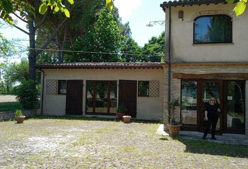 ホテル Casale Sul Clitunno