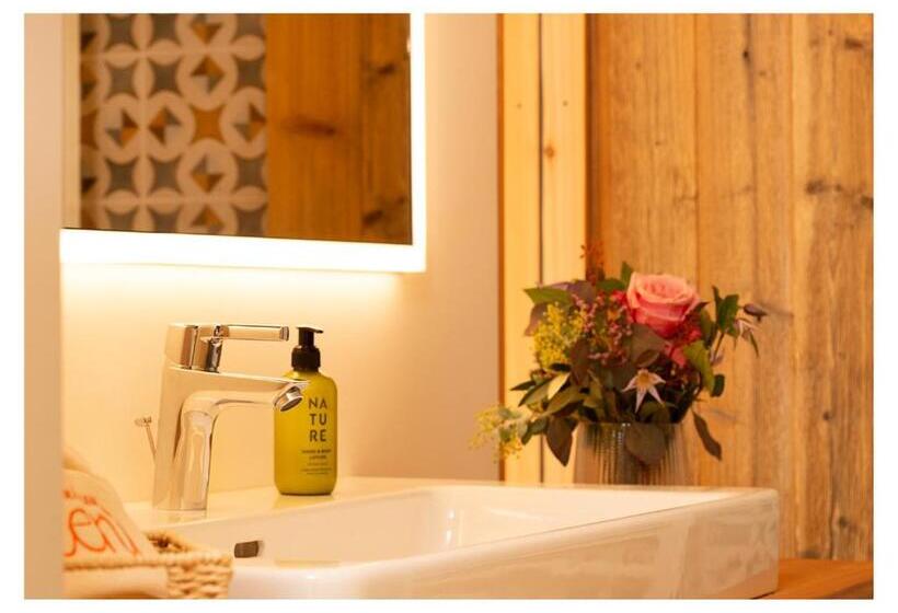 هتل Fräulein Leni