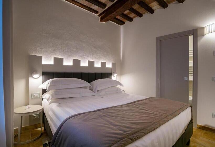 هتل Torre Del Fuggisole