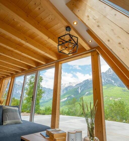 هتل Vidis Chalet