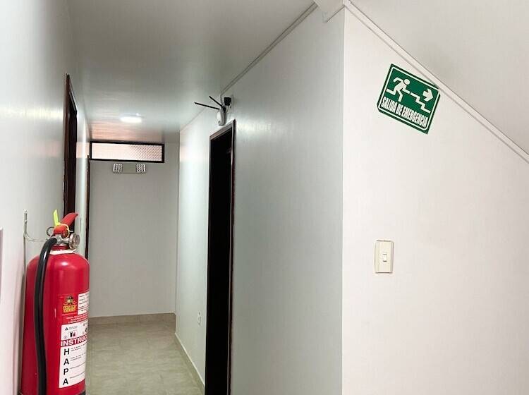 بنسيون Hostal La Terraza