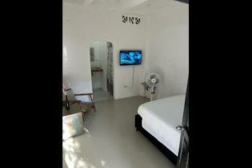 پانسیون Room In Lodge   Tr A1d Hostel Room Near Castillo San Felipe With Pool And Wifi