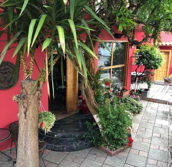 Red Goat Hostel