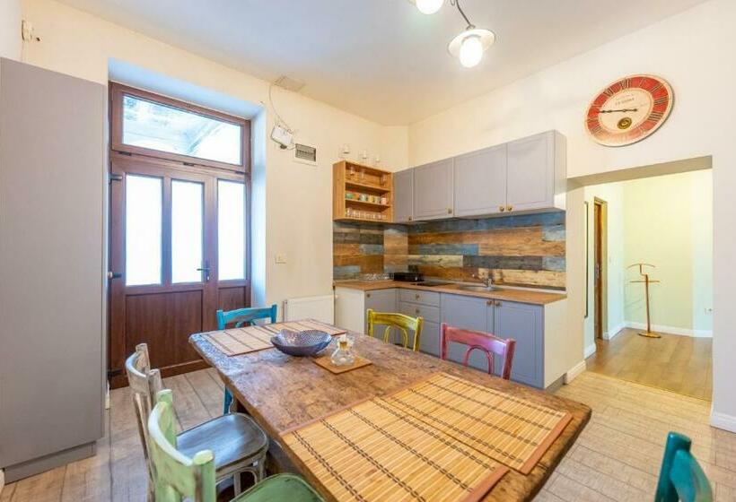 Cozyflat In The Central Arad
