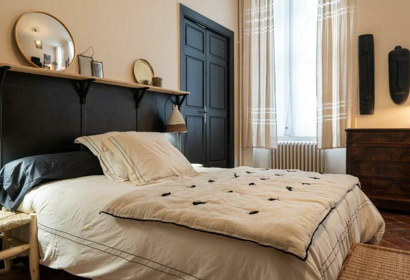 تختخواب و صبحانه Casa Sanchez