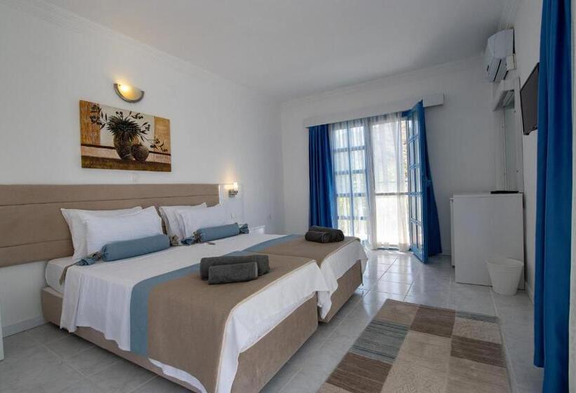تختخواب و صبحانه Ladonia Hotels Zemda Gümüşlük