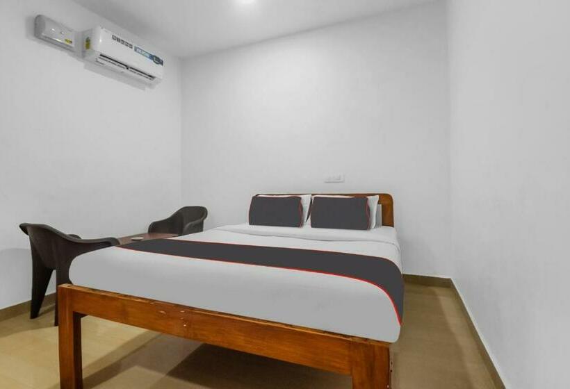 فندق Collection O Ashwem Beach Side Stay