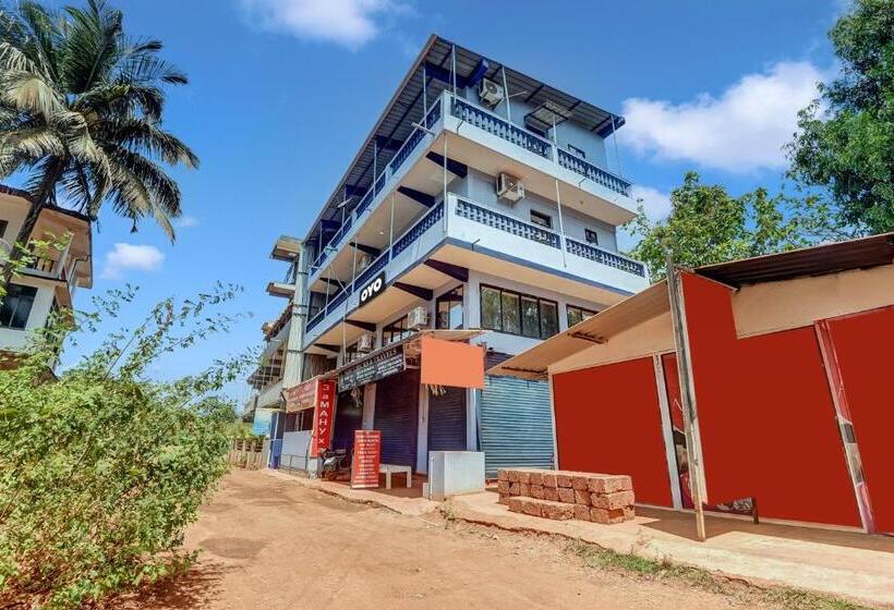 فندق Collection O Ashwem Beach Side Stay