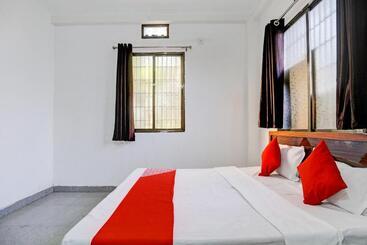 هتل Oyo Flagship 81301 Arman Residency Guest House