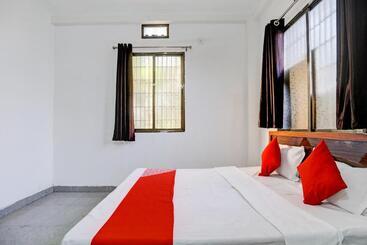 هتل Oyo Flagship 81301 Arman Residency Guest House