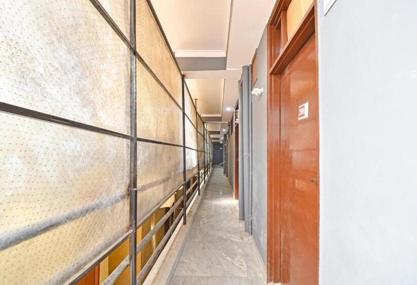 هتل Oyo Flagship 81340  Diamond Inns