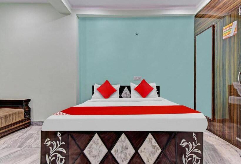 هتل Oyo Flagship 81340  Diamond Inns