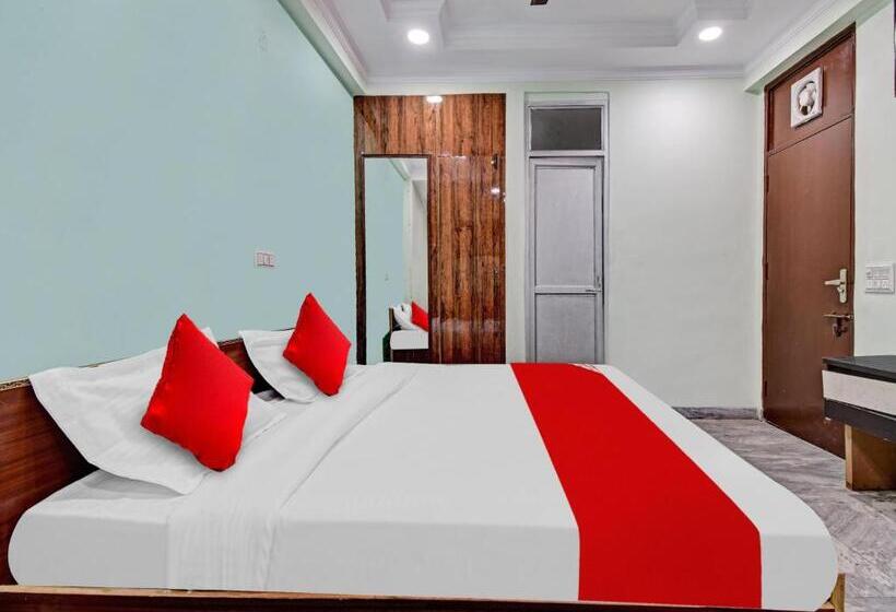 هتل Oyo Flagship 81340  Diamond Inns