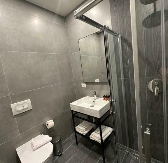 هتل Split Rooftop Suites