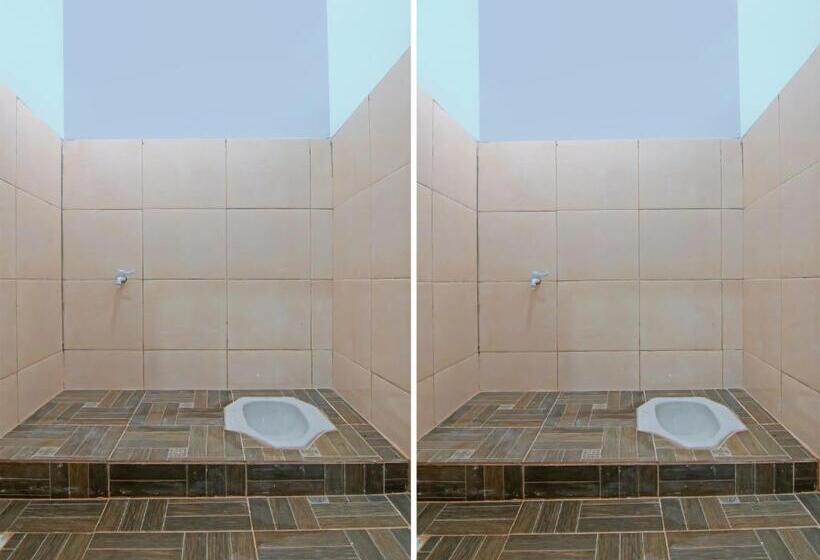 هتل Spot On 92570 Putri Guest House Syariah