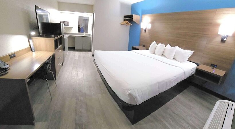 هتل Surestay Studio By Best Western Victoria