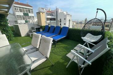 هاستل Sunny, The House Al