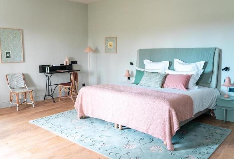 Bed and Breakfast Domaine De Chalamon