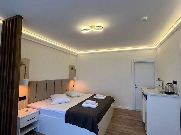Golden Life Suite