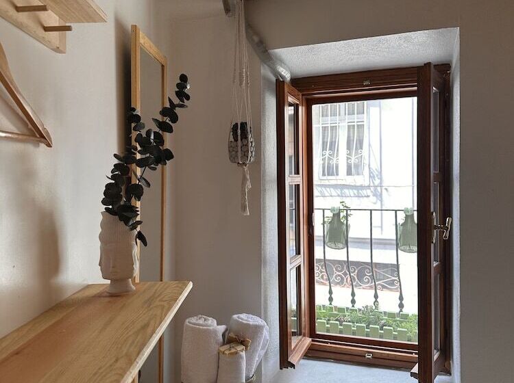 هتل Hanole Guest House