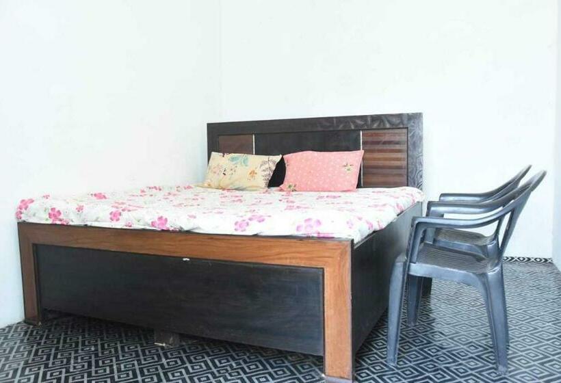 هتل Spot On 81155 Tarun Guest House