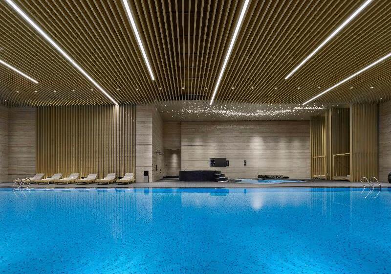 استراحتگاه Hilton Nanjing Niushoushan