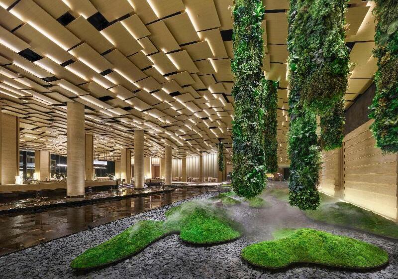 استراحتگاه Hilton Nanjing Niushoushan