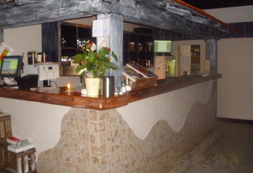 בית מלון כפרי Dom  Betzdorf