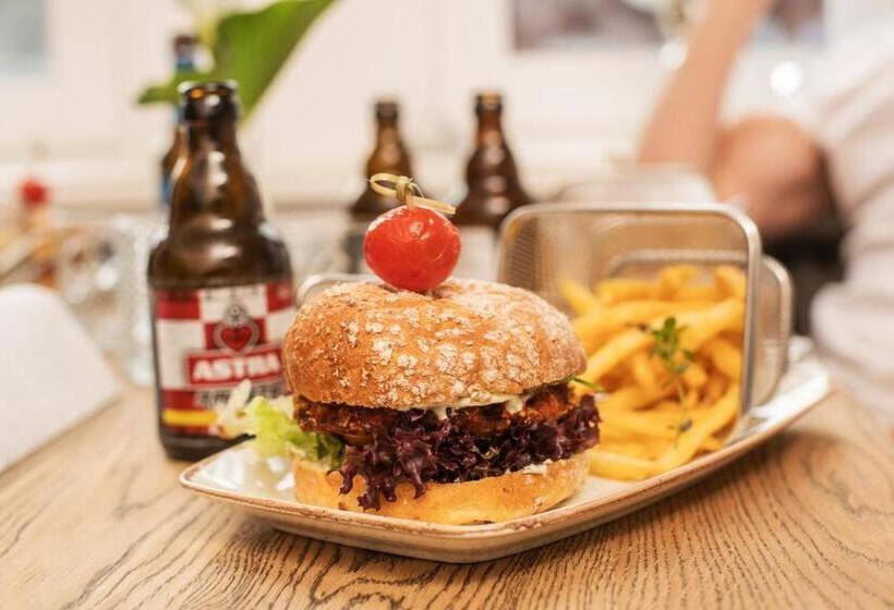 Hagen`s Hotel Eat & Meet Restaurant Bar Lounge