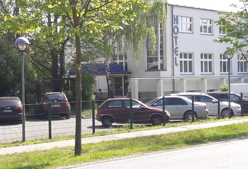 בית מלון כפרי Amarillo  Velten