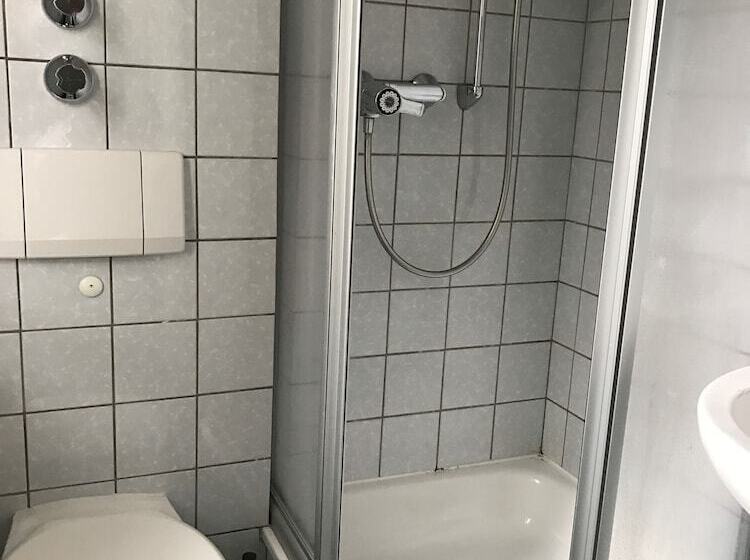 هتل Apartmenthaus Somborn