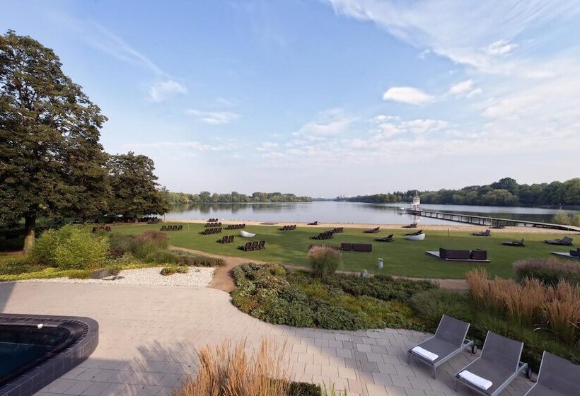 هتل Aspria Hannover