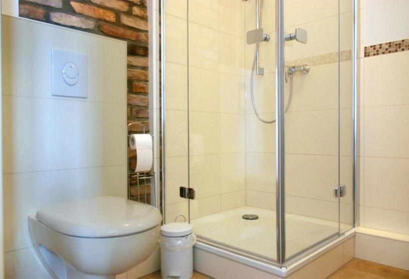 هتل Apartmentpension Am Stadtschloss