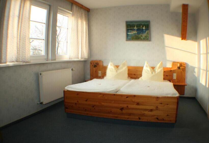 בית מלון כפרי Landgasthof Zur Krummen Linde