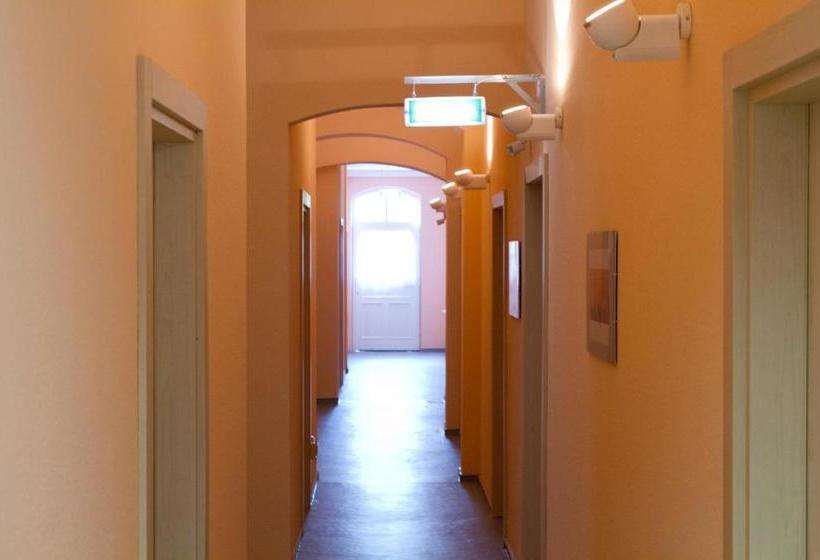 בית מלון כפרי Pension Lu