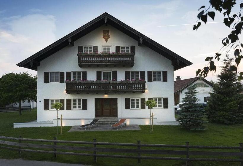 هتل Oedhof