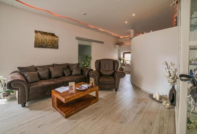 בית מלון כפרי & Restaurant Deutscher Kaiser