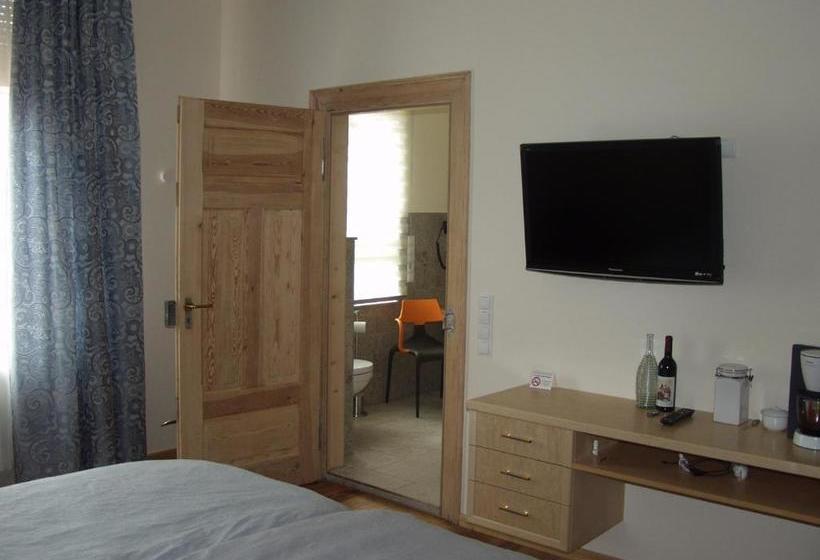 ホテル Exklusive Gastezimmer Landau