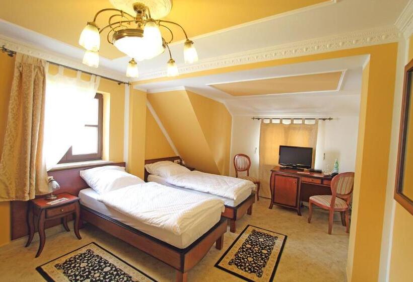 هتل Villa Toscana