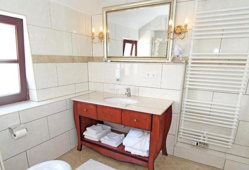 هتل Villa Toscana