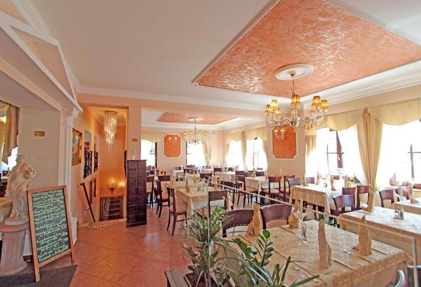 هتل Villa Toscana