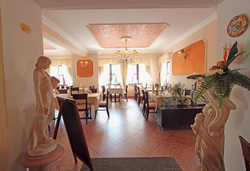 هتل Villa Toscana