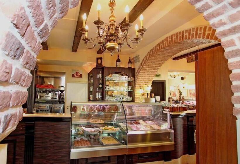 هتل Villa Toscana