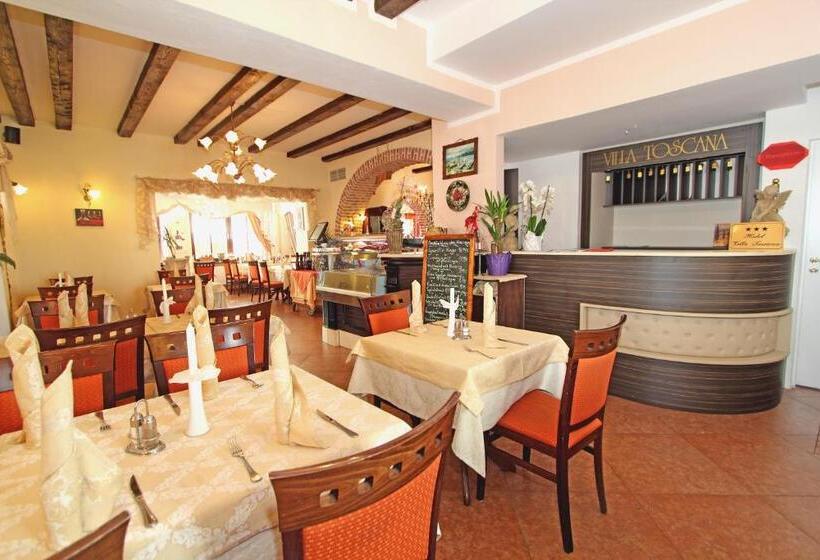 هتل Villa Toscana