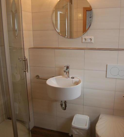 ホテル Weingut Klein Götz