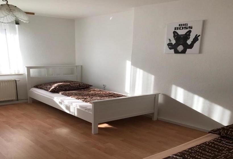 Отель White House Bochum Ehrenfeld
